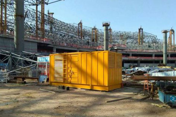 颍州发电机出租如何判断空气滤清器是否需要更换？